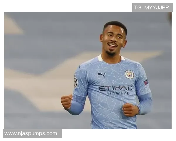 奥林匹亚科斯足球队明星球员崛起背后的奋斗历程与成就 奥林匹亚科斯足球队明星球员崛起背后的奋斗历程与成就