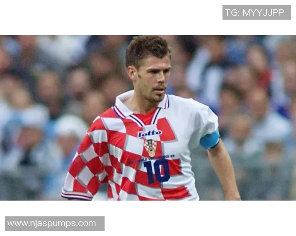 球星传奇：回顾那些改变足球历史的伟大瞬间与不朽英雄