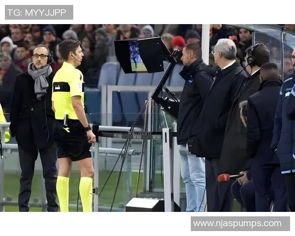 那些因体型偏胖却依然在绿茵场上闪耀的足球明星们